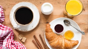 أطعمة لا تتناولها على معدة فارغة